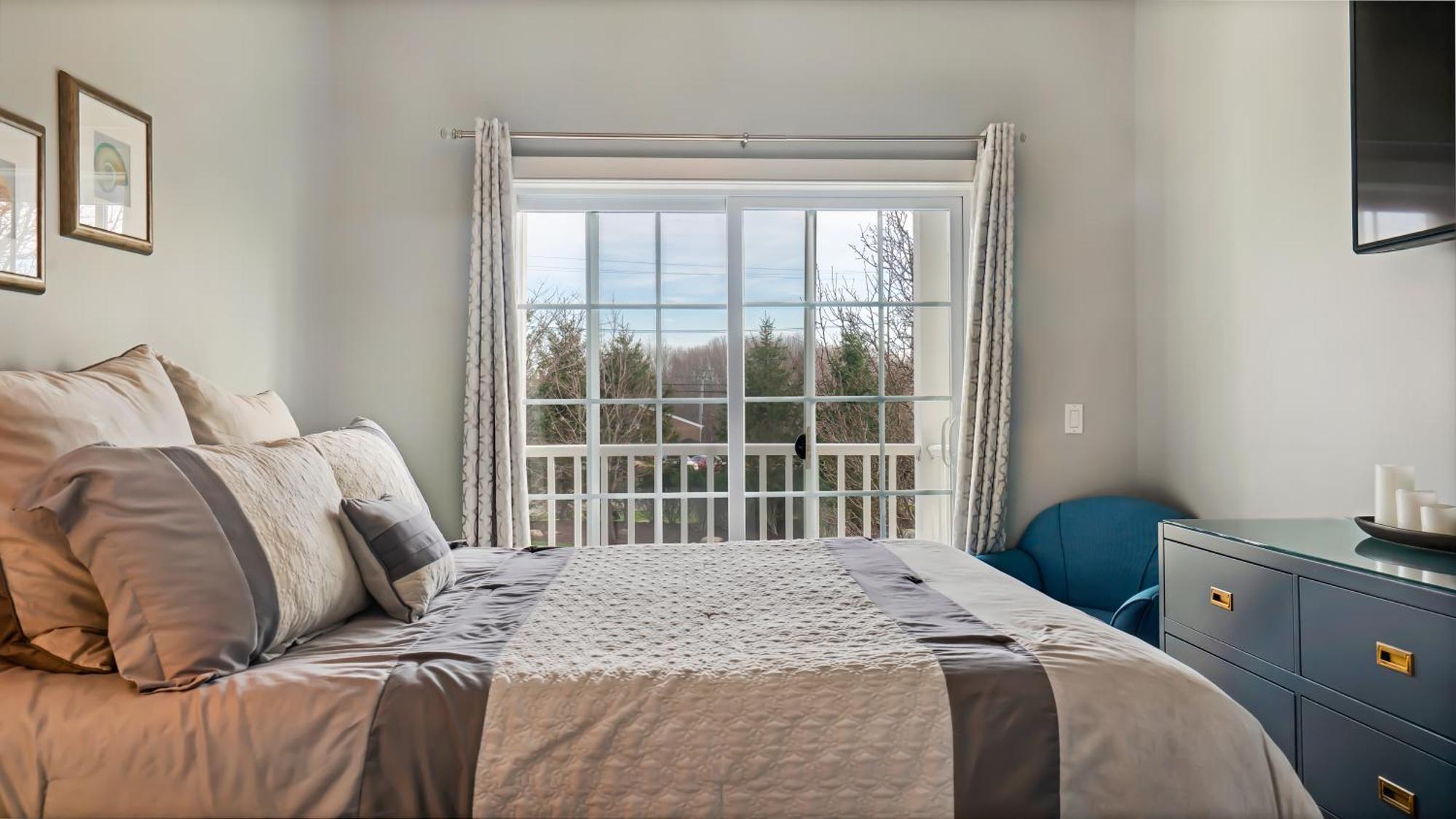The Cliffside Resort Condominiums Greenport Exterior photo