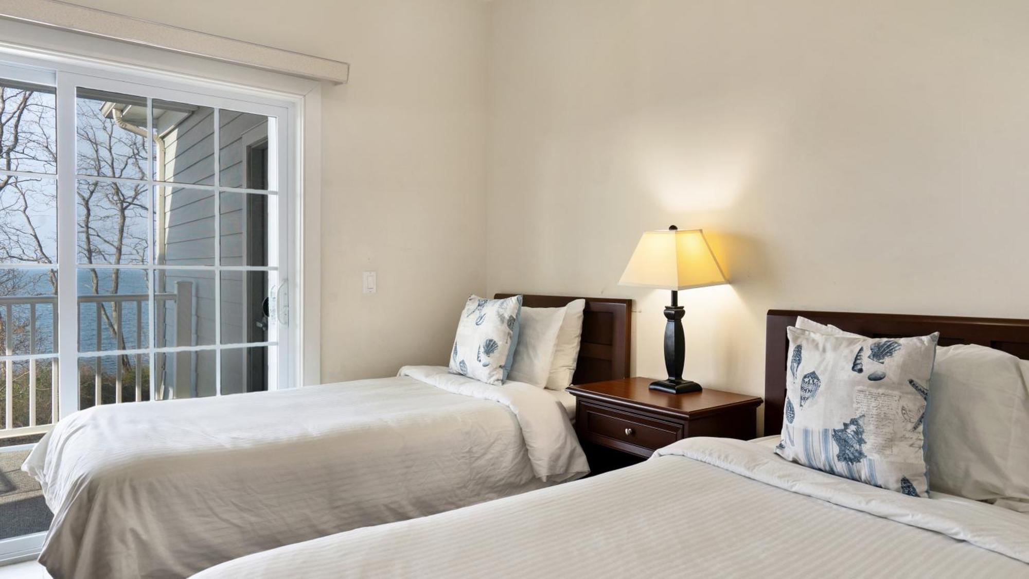 The Cliffside Resort Condominiums Greenport Exterior photo