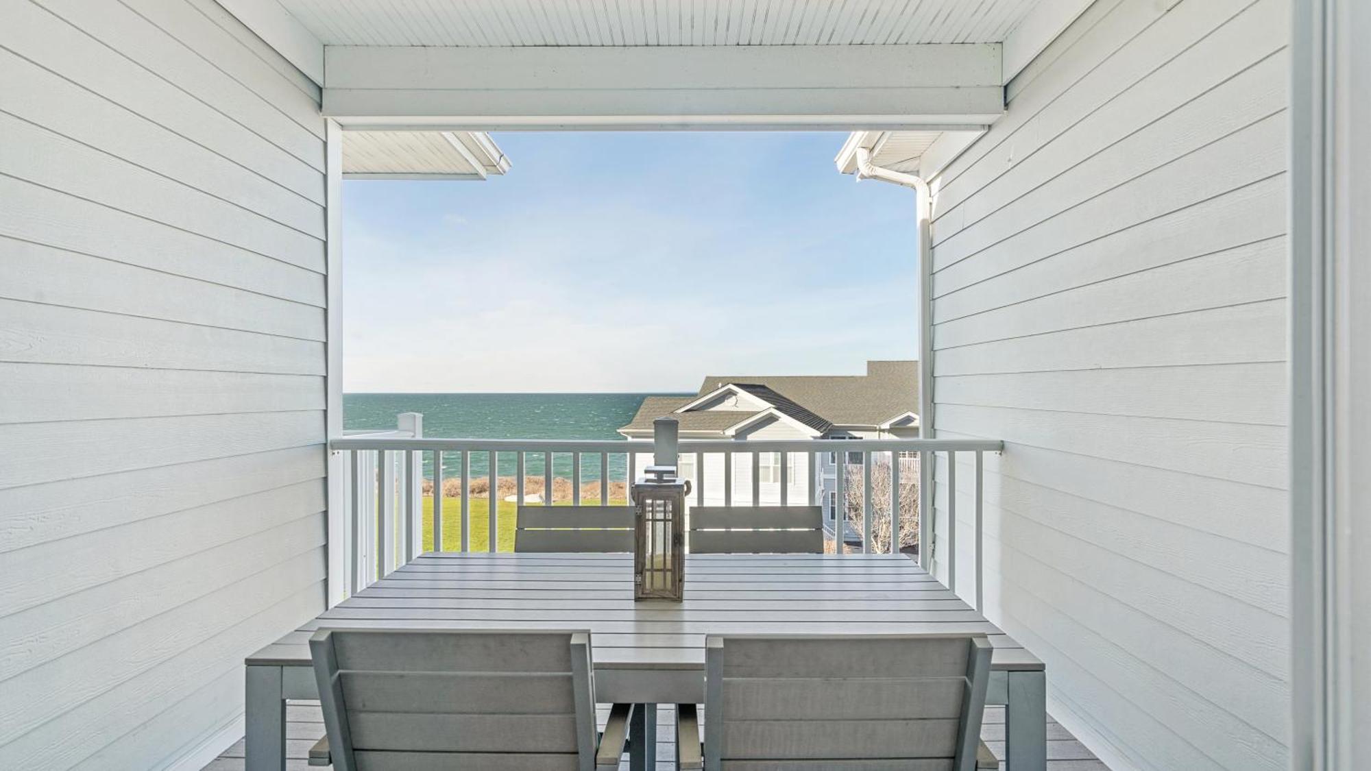 The Cliffside Resort Condominiums Greenport Exterior photo
