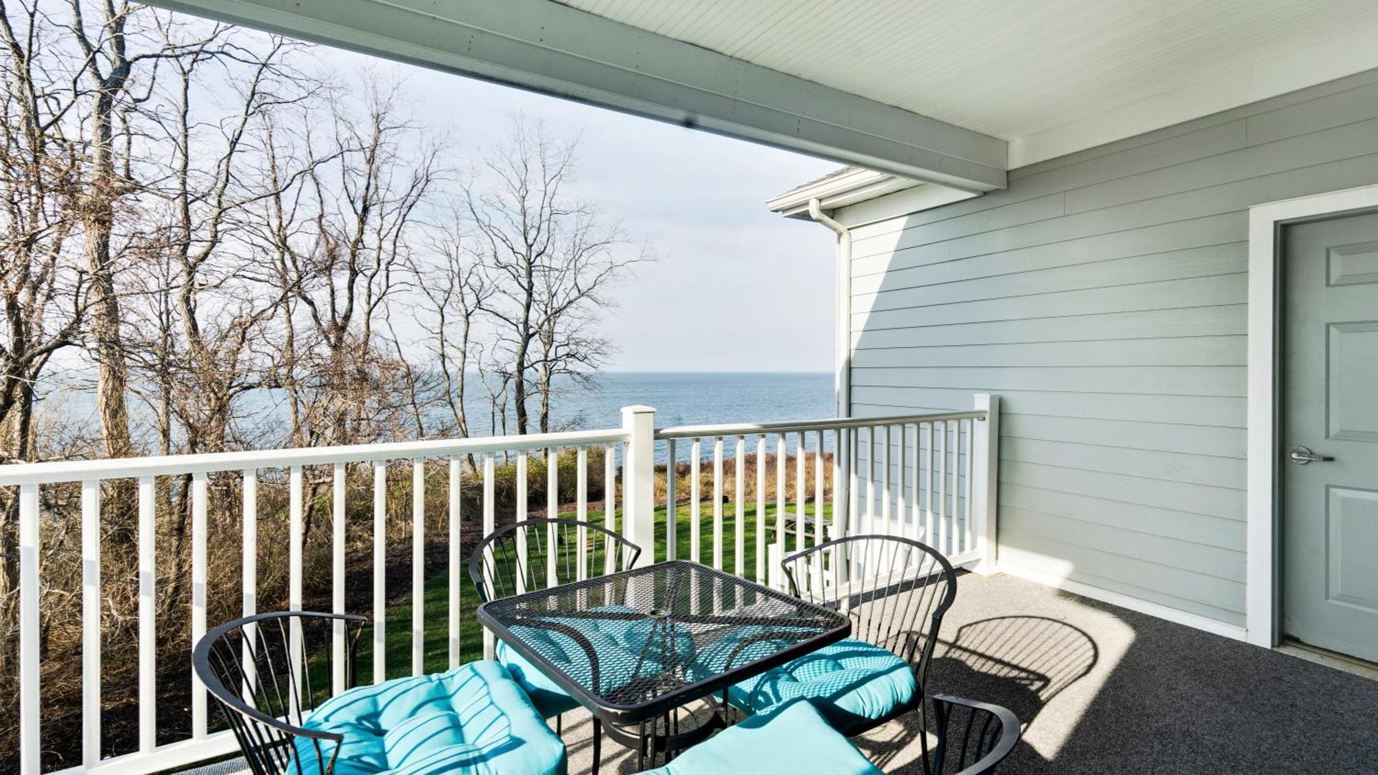 The Cliffside Resort Condominiums Greenport Exterior photo